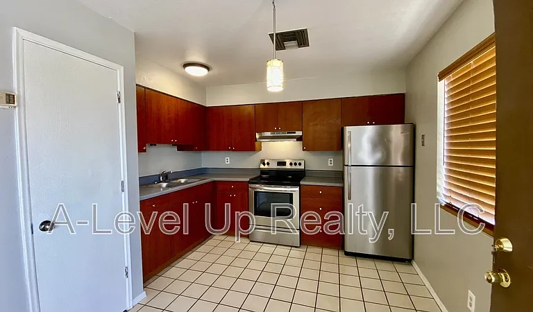 1501 N Riverview Blvd #1 — Photo 3