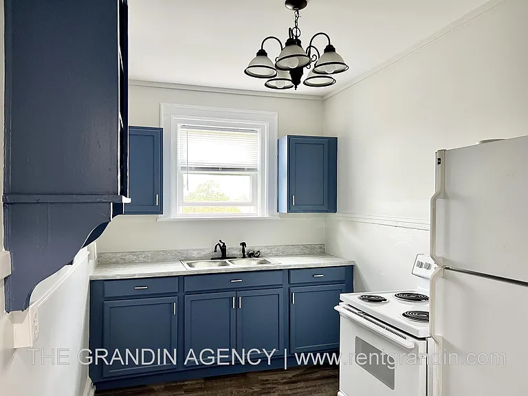 202 Elm Ave SW #A1 — Photo 9