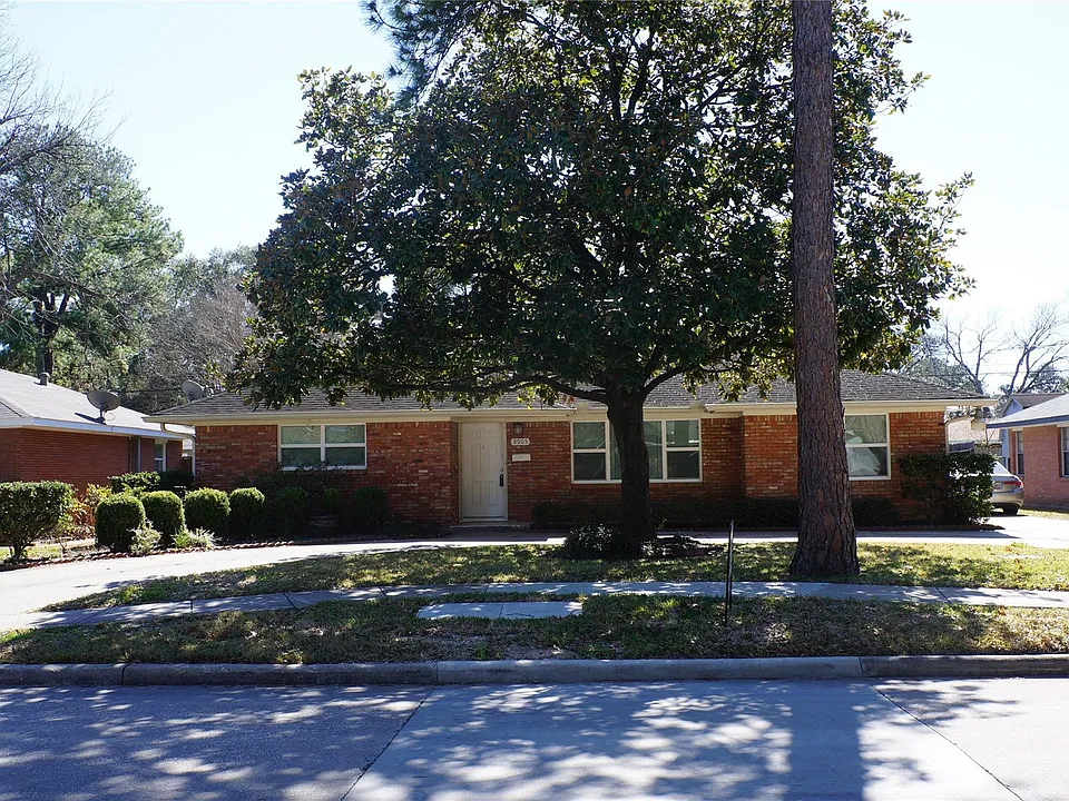 9905 Westview Dr