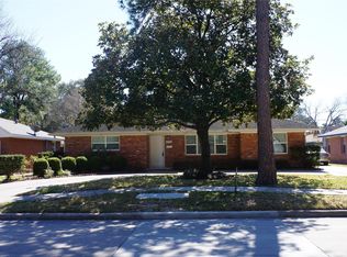 9905 Westview Dr, Houston, TX 77055