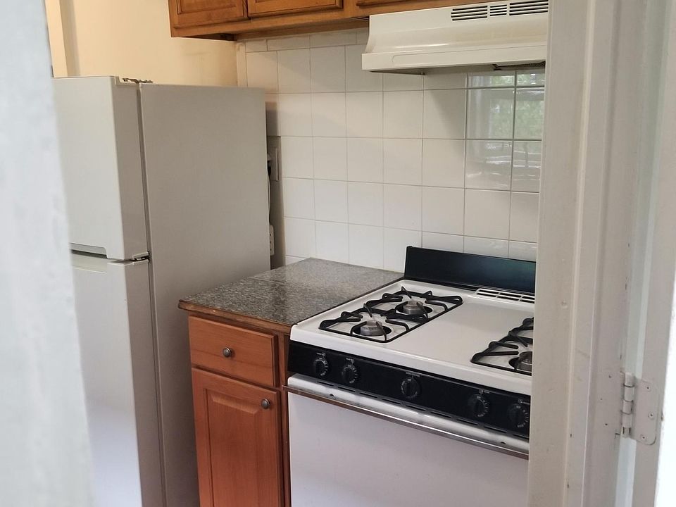 1st image of 3214 Hone Ave #1