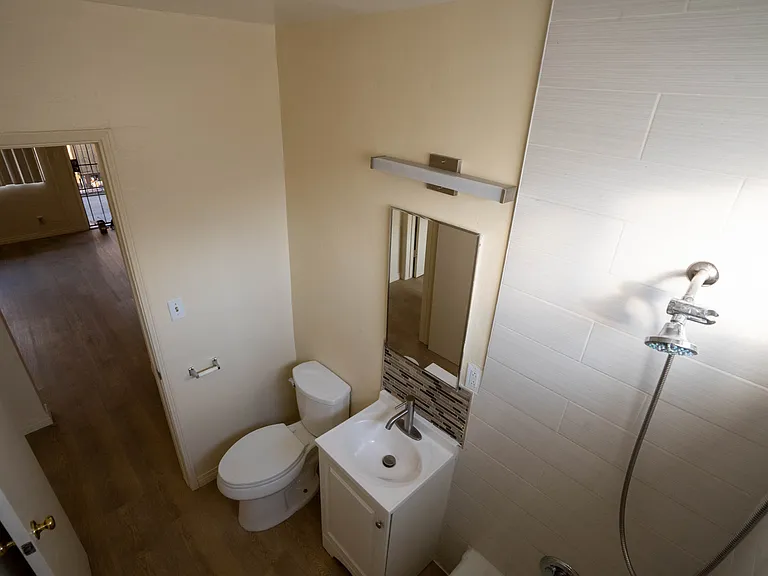 1941 Orchard Ave #3 — Photo 30