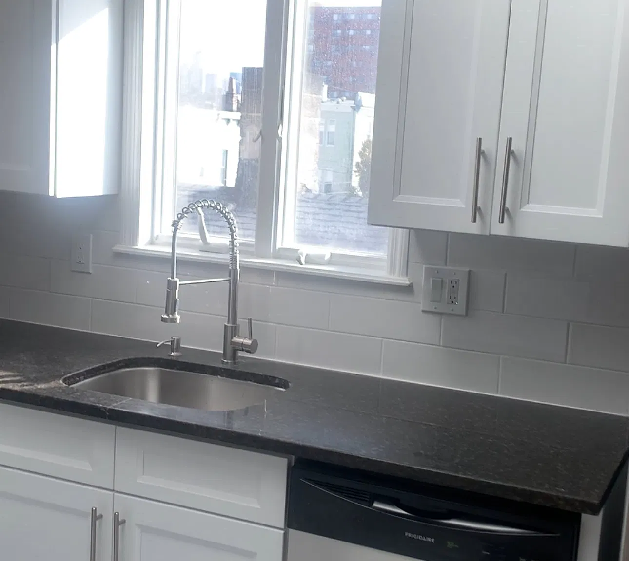 3 bed, $2,999 — Photo 4