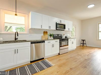 2737 Booser Ave, Harrisburg, PA, 17103