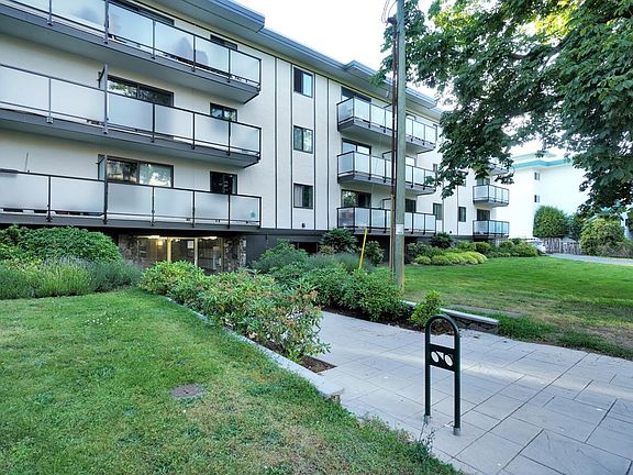 2nd image of 1430 Stadacona Ave #967692