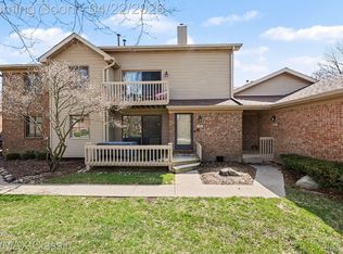 7981 Woodingham #2, West Bloomfield, MI 48322