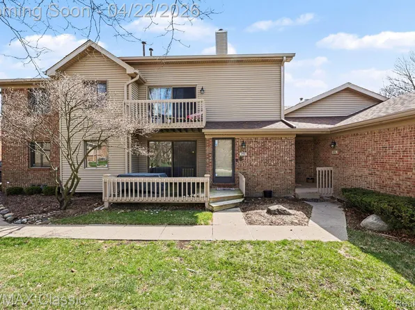 7981 Woodingham #2, West Bloomfield, MI 48322