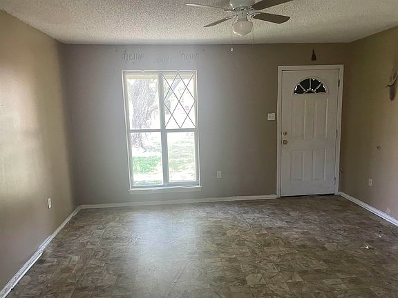 4th image of 2725 Dromedary Dr