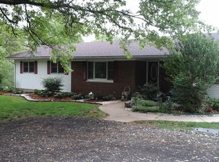 7455 Leslie Dr, Edwardsville, IL 62025