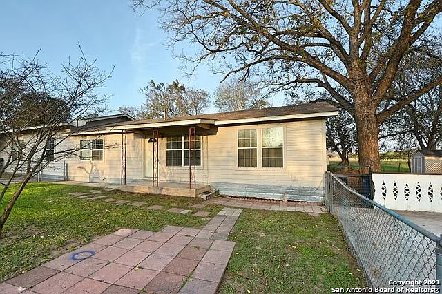 1401 Coco Ln #A