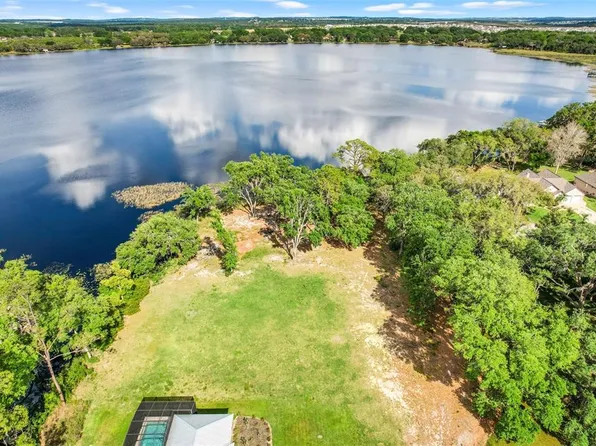 Middle St, Groveland, FL 34736