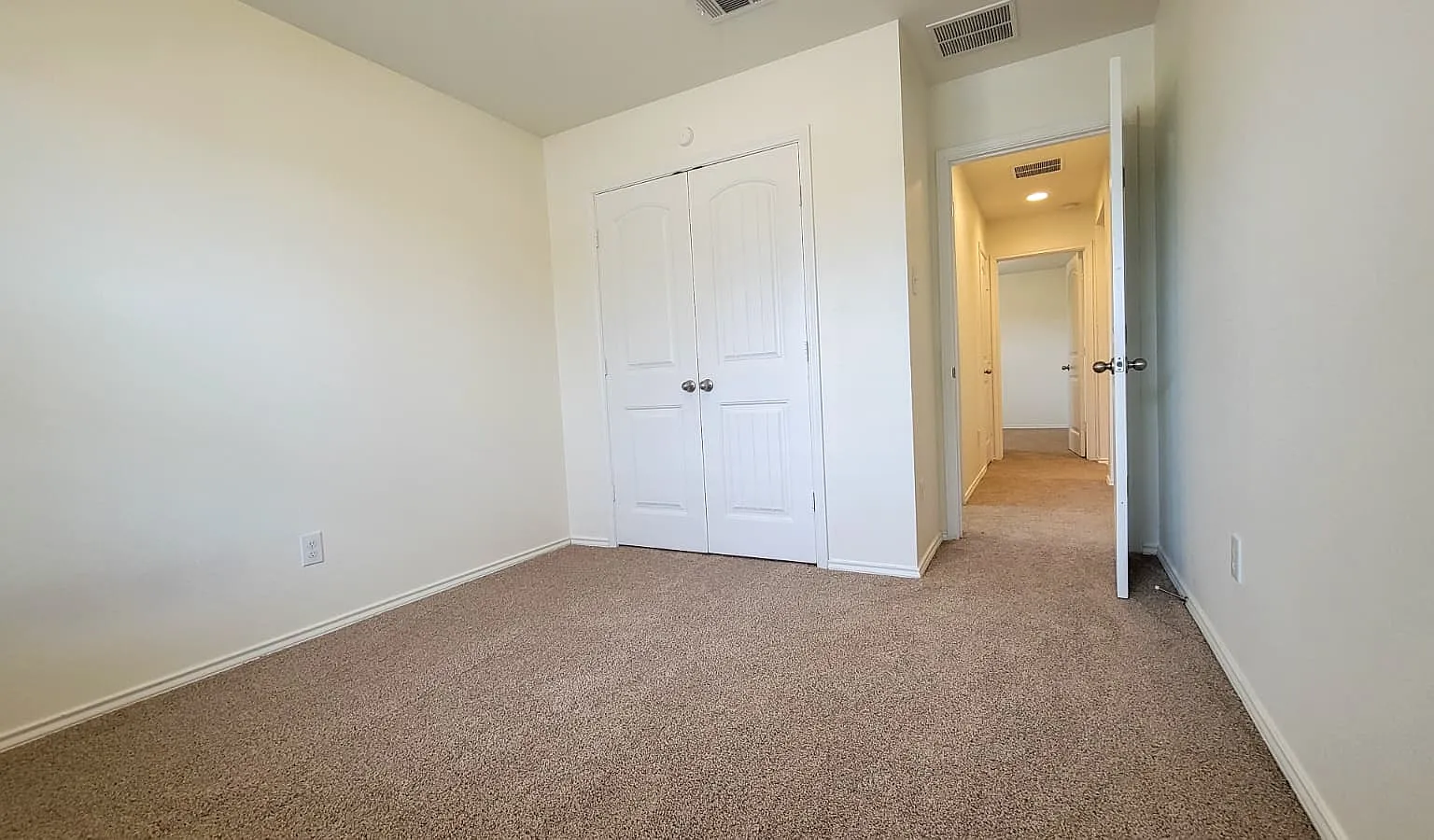 3 bed, 1642 sqft, $1,775 — Photo 4