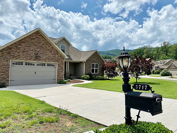 4th image of 3717 Willow Lake Cir