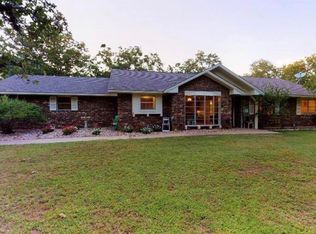 1073 County Road 228, Giddings, TX 78942