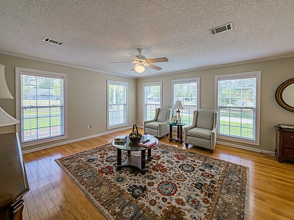 5th image of 32 Paradise Lake Rd