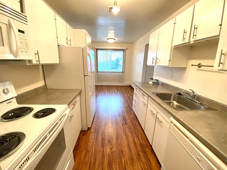 816 — Photo 20