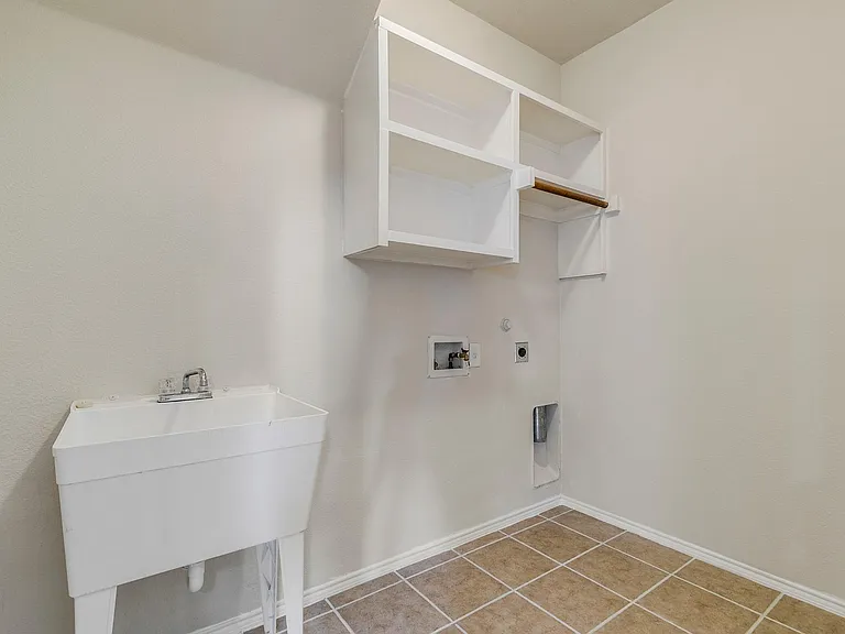 11570 Beeville Dr — Photo 13