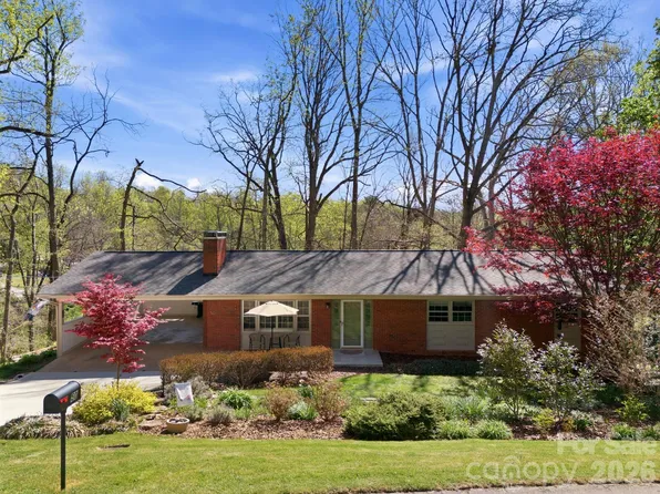50 Hemlock St, Arden, NC 28704