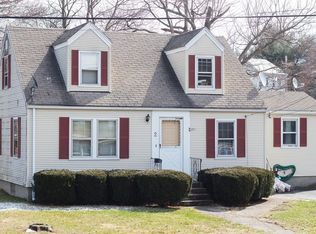 2 Falcon St, Worcester, MA 01603
