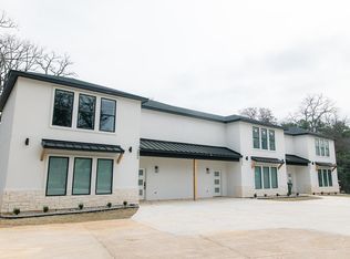 2804 Old Omen Rd, Tyler, TX 75701