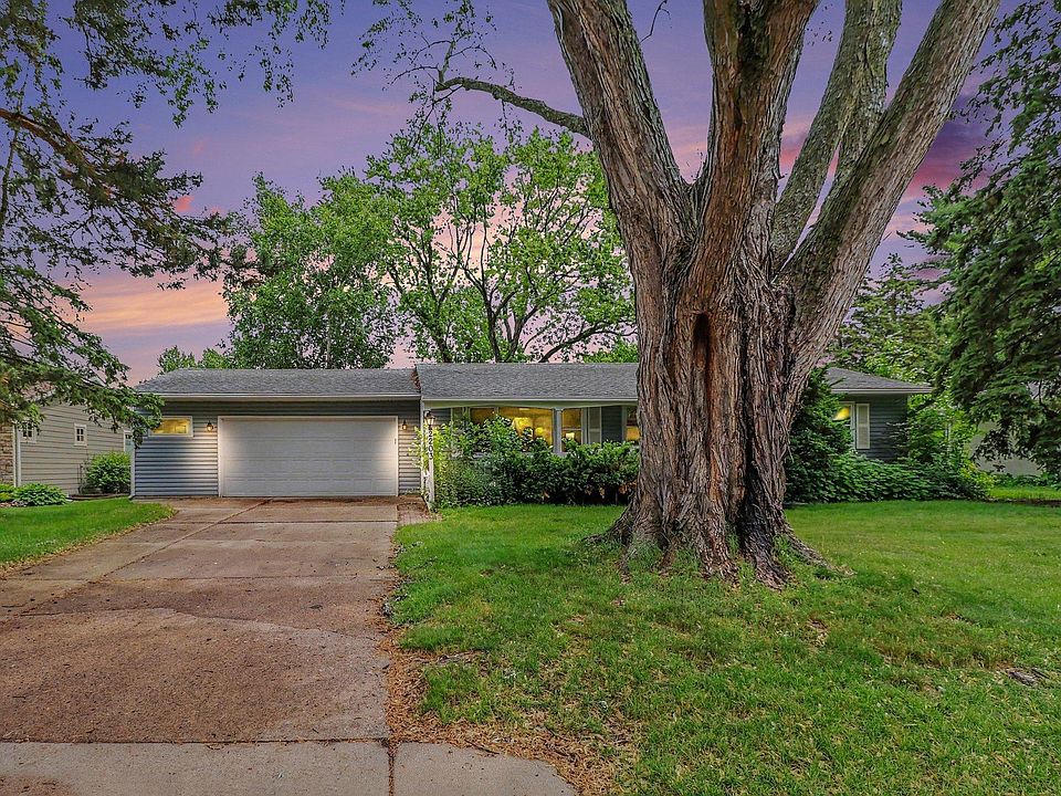 1st image of 2203 Lakeaires Blvd