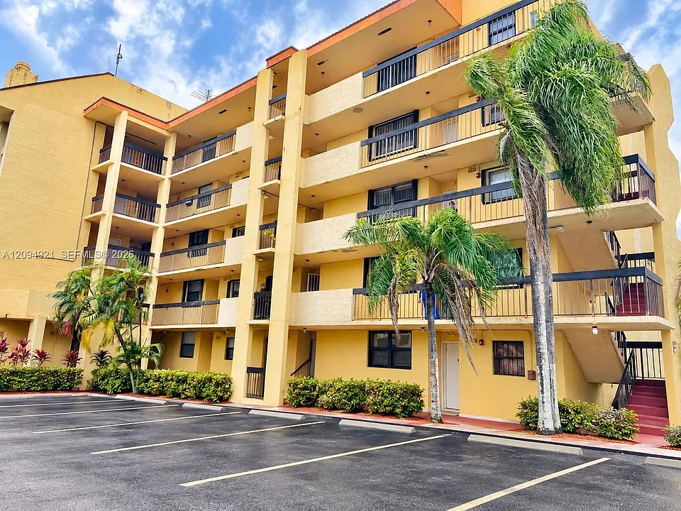8881 Fontainebleau Blvd #307
