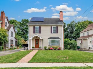 171 Henderson Rd, Fairfield, CT 06824