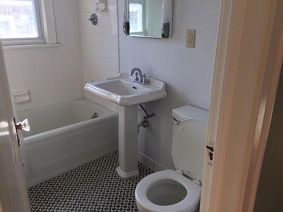 5th image of 4201 Beard Ave S