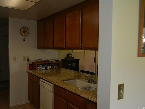 5th image of 2723 Waudman Ave