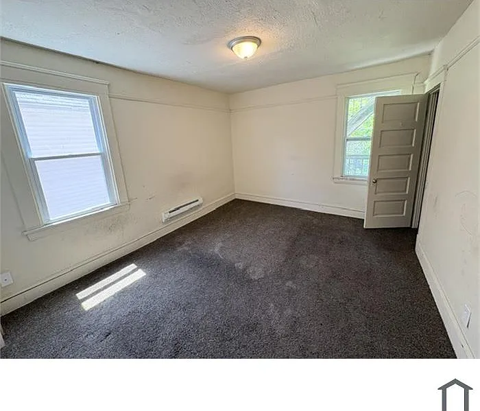 2200 E 81st St — Photo 4
