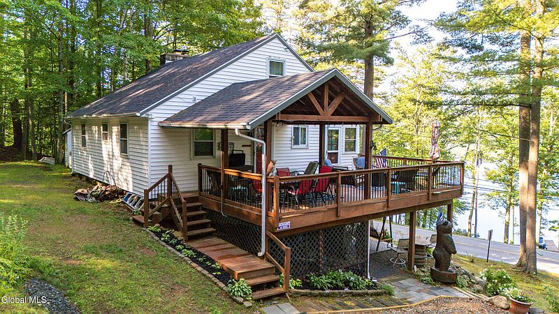 5th image of 2097 N Shore Road