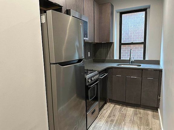 2nd image of 102 E 103rd St APT 8