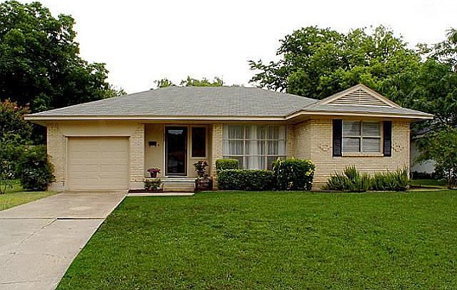 1st image of 808 Nottingham Dr