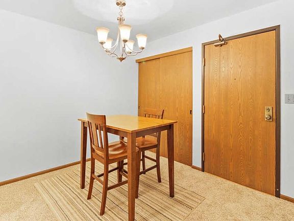5th image of 4419 S Greenridge Cir #4419