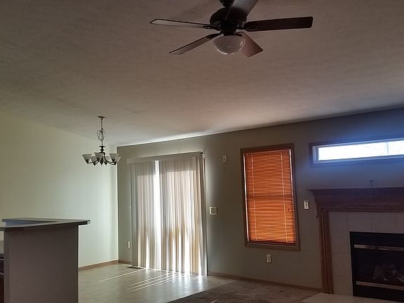 3rd image of 791 Cedar Run Dr