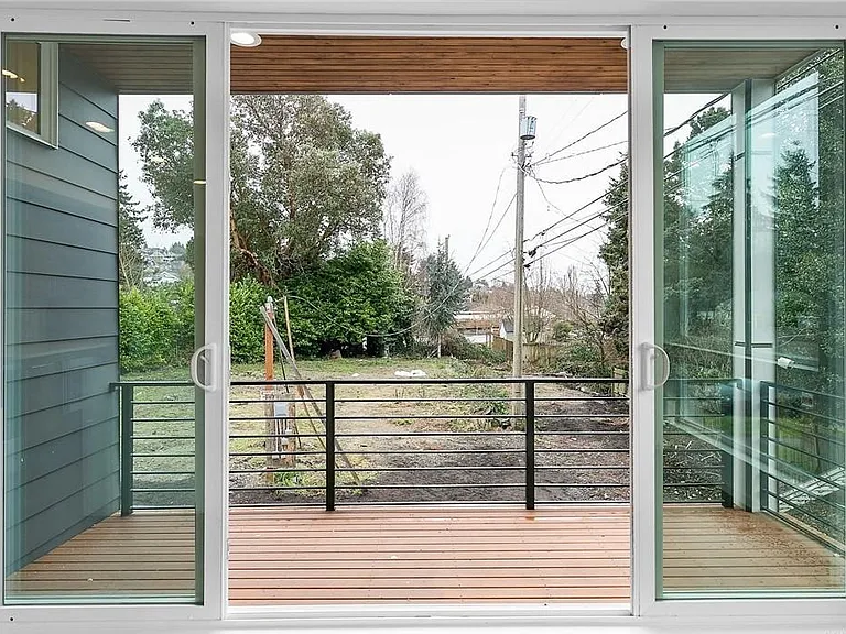 6303 Fauntleroy Way SW #A — Photo 14