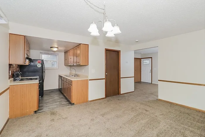 3504 Greenwood Dr — Photo 7