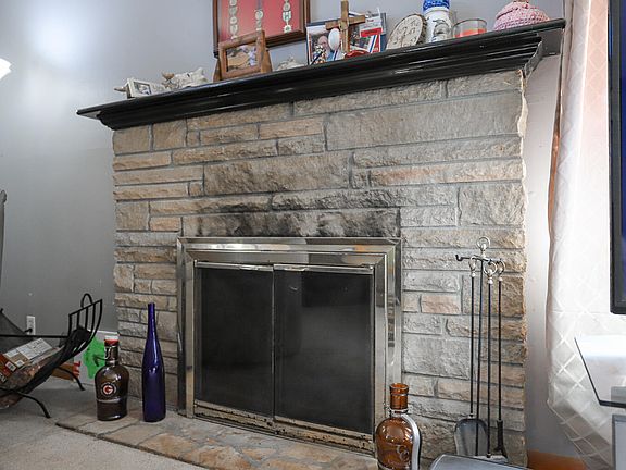 4th image of 1704 Bellevue Blvd N
