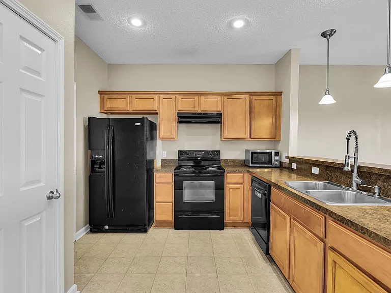 975 Canyon Oak Loop — Photo 10