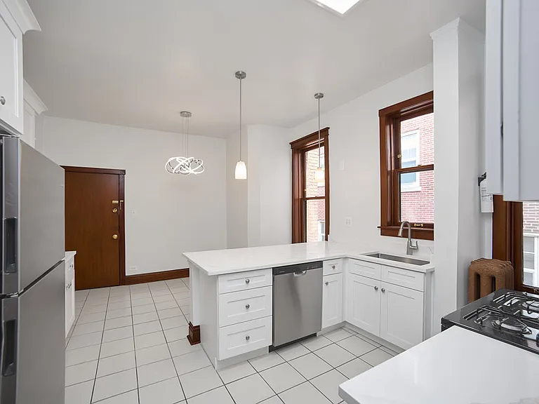 1055 W Hollywood Ave #3C — Photo 2