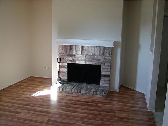 3rd image of 8800 Glen Falls Ln