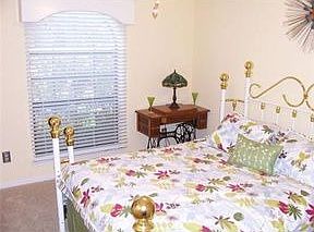 4th image of 4024 Viceroy Dr