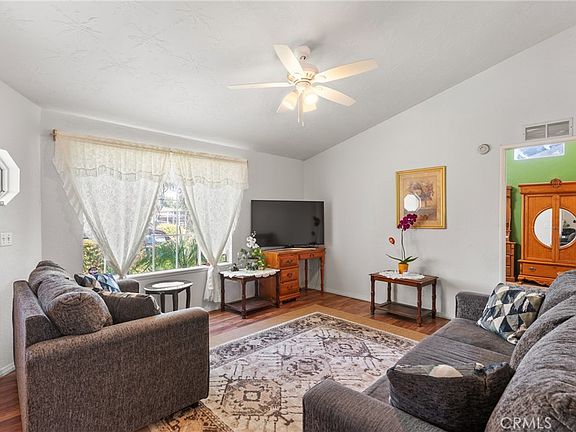 5th image of 387 Turquoise Dr