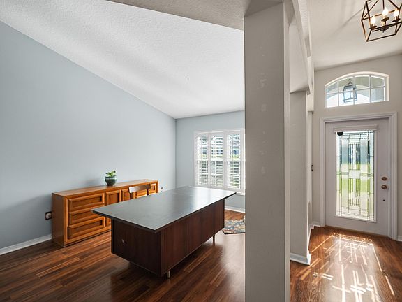 3rd image of 4134 SW Tuscol Street