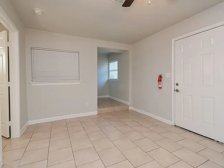2118 Thonig Rd — Photo 4