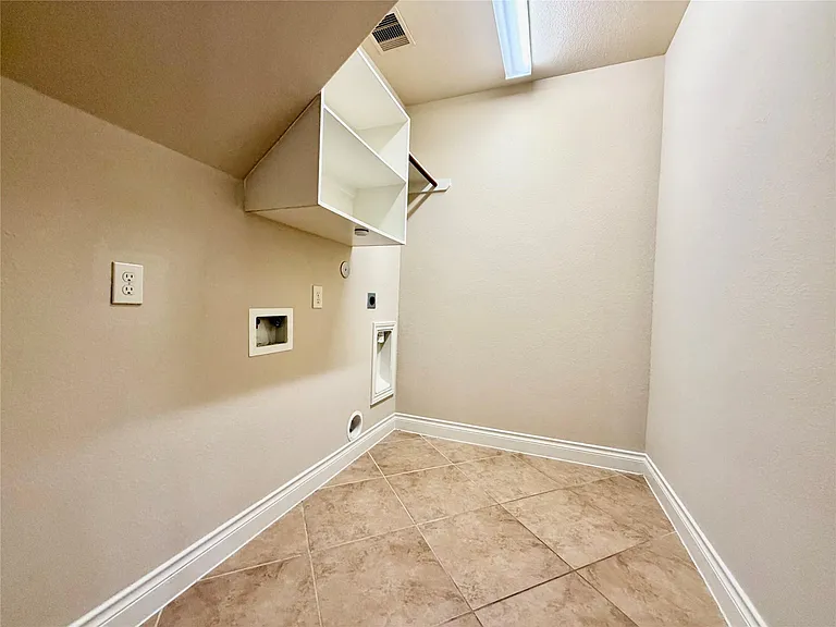 11006 Glenrothers Dr — Photo 14