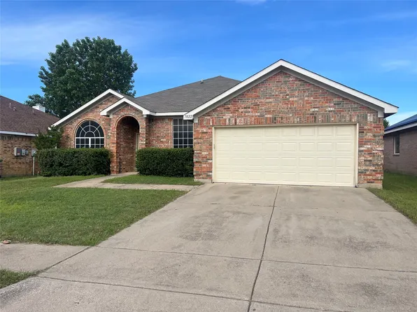 7022 Snowy Owl St, Arlington, TX 76002
