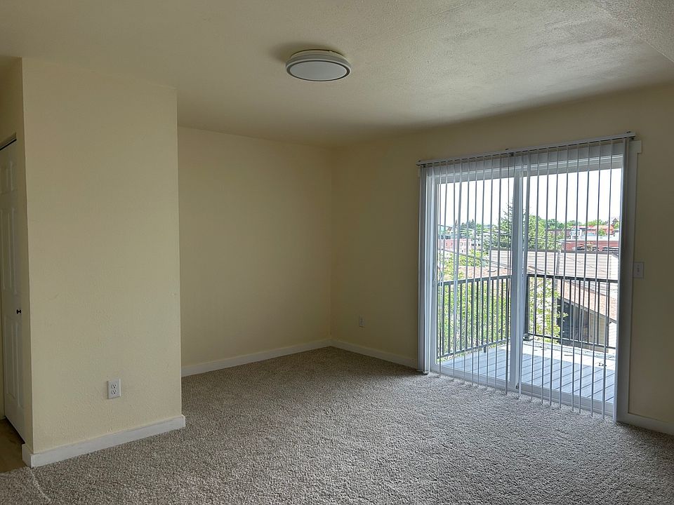 All new carpet in living room and bedrooms