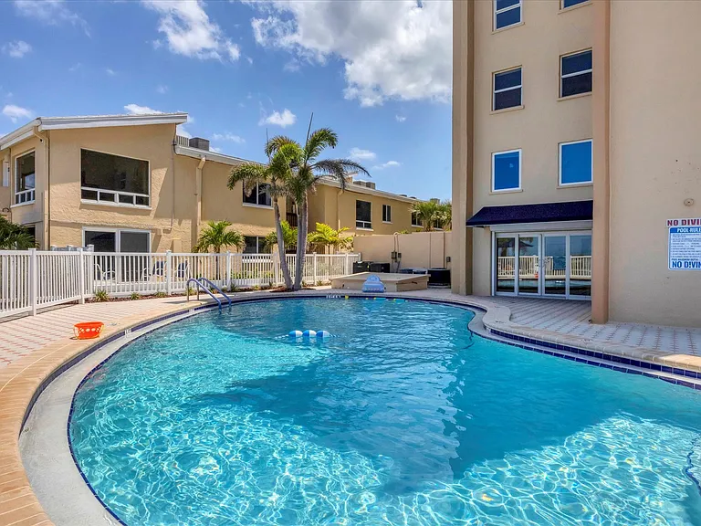 1255 Tarpon Center Dr #501 — Photo 30