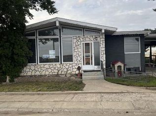 506 1st Ave W, Leader, SK S0N1H0